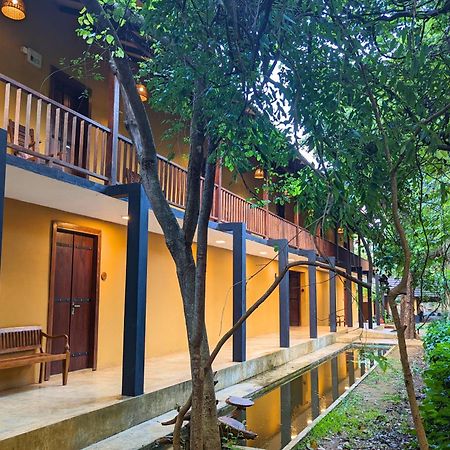 Pinthaliya Resort Сигирия Екстериор снимка