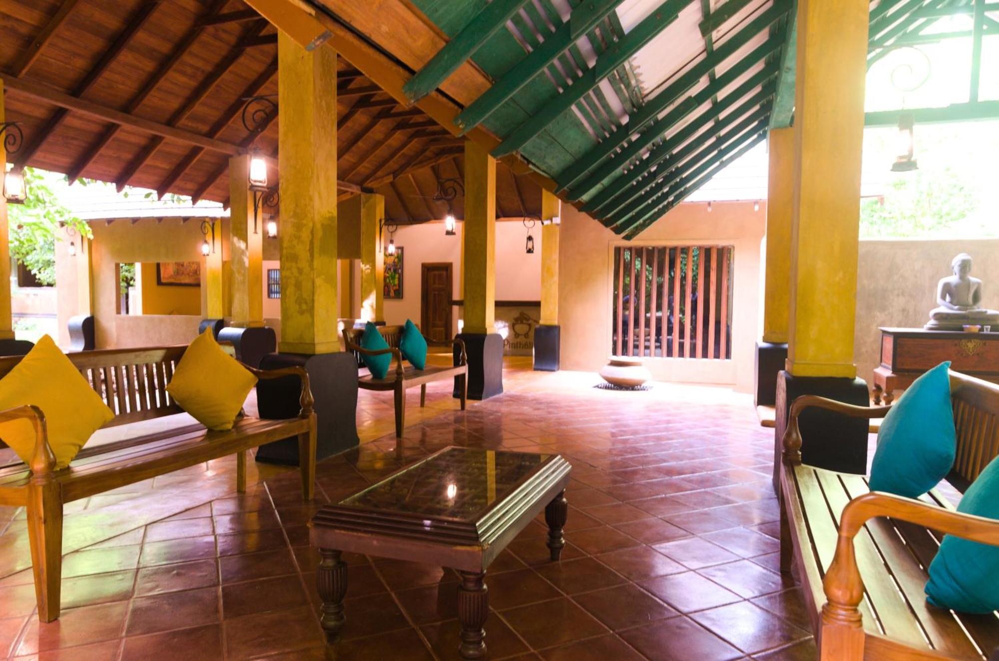 Pinthaliya Resort Сигирия Екстериор снимка