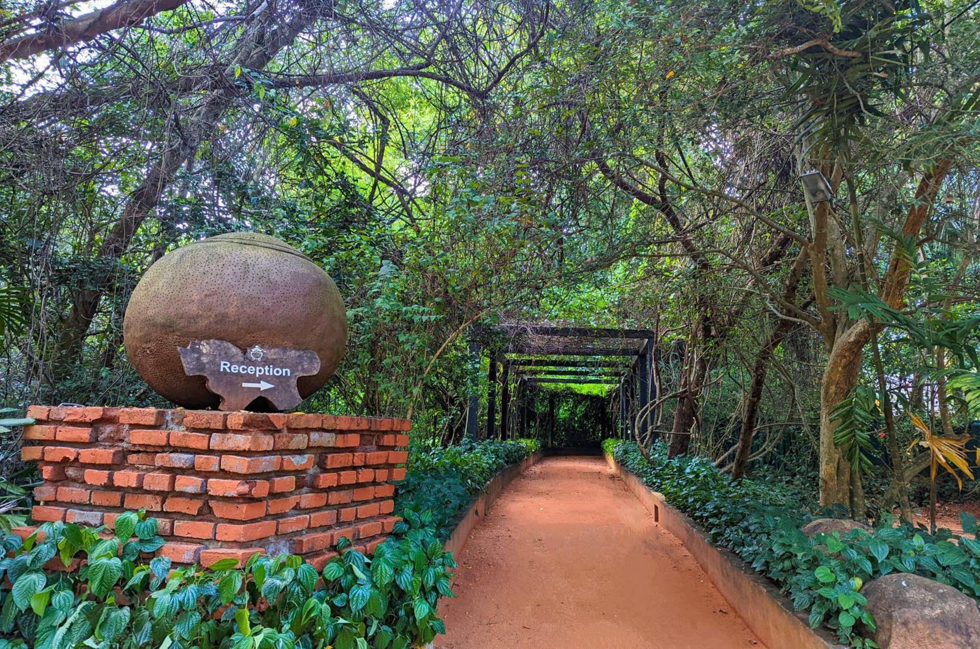 Pinthaliya Resort Сигирия Екстериор снимка