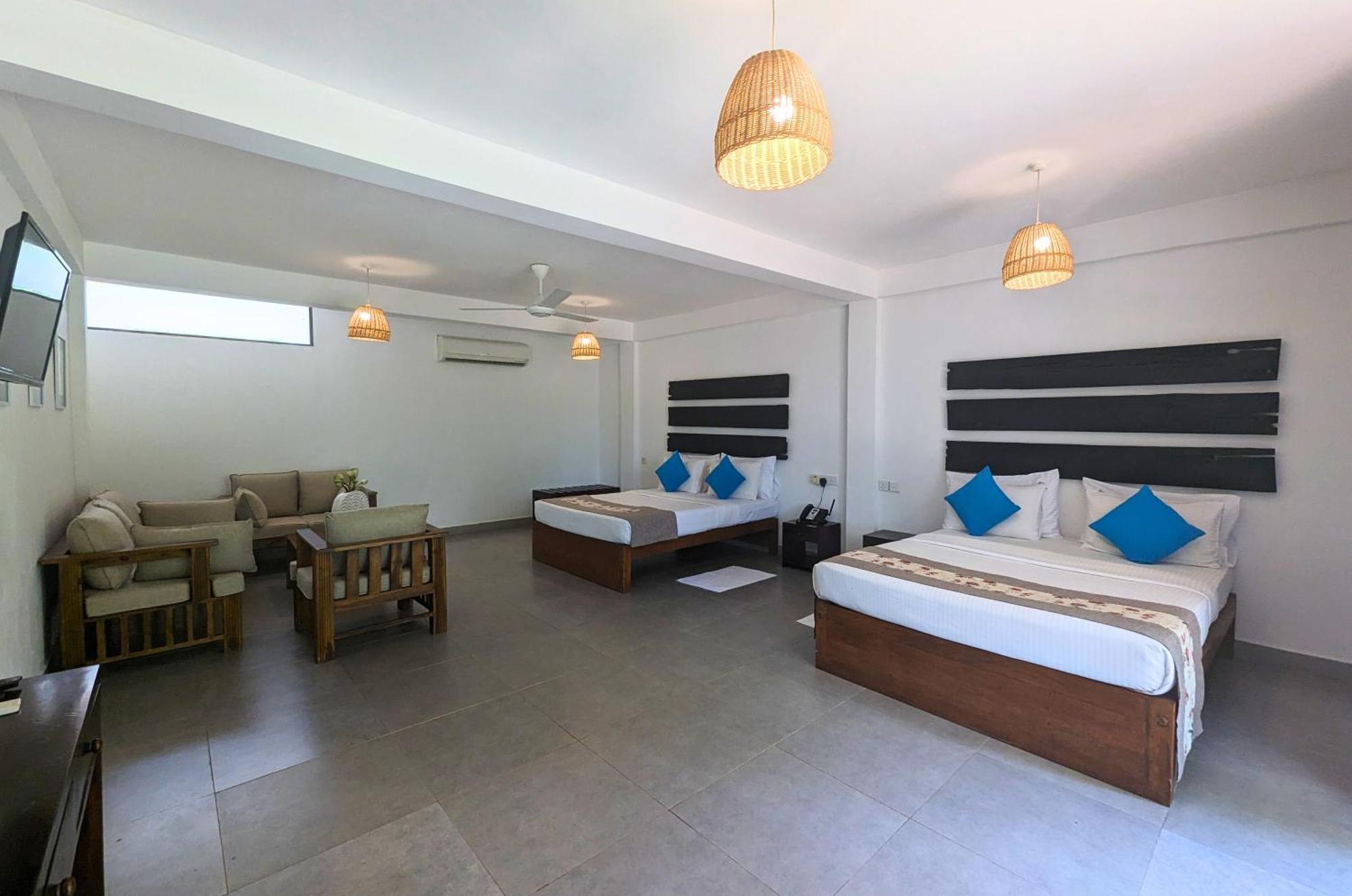 Pinthaliya Resort Сигирия Екстериор снимка